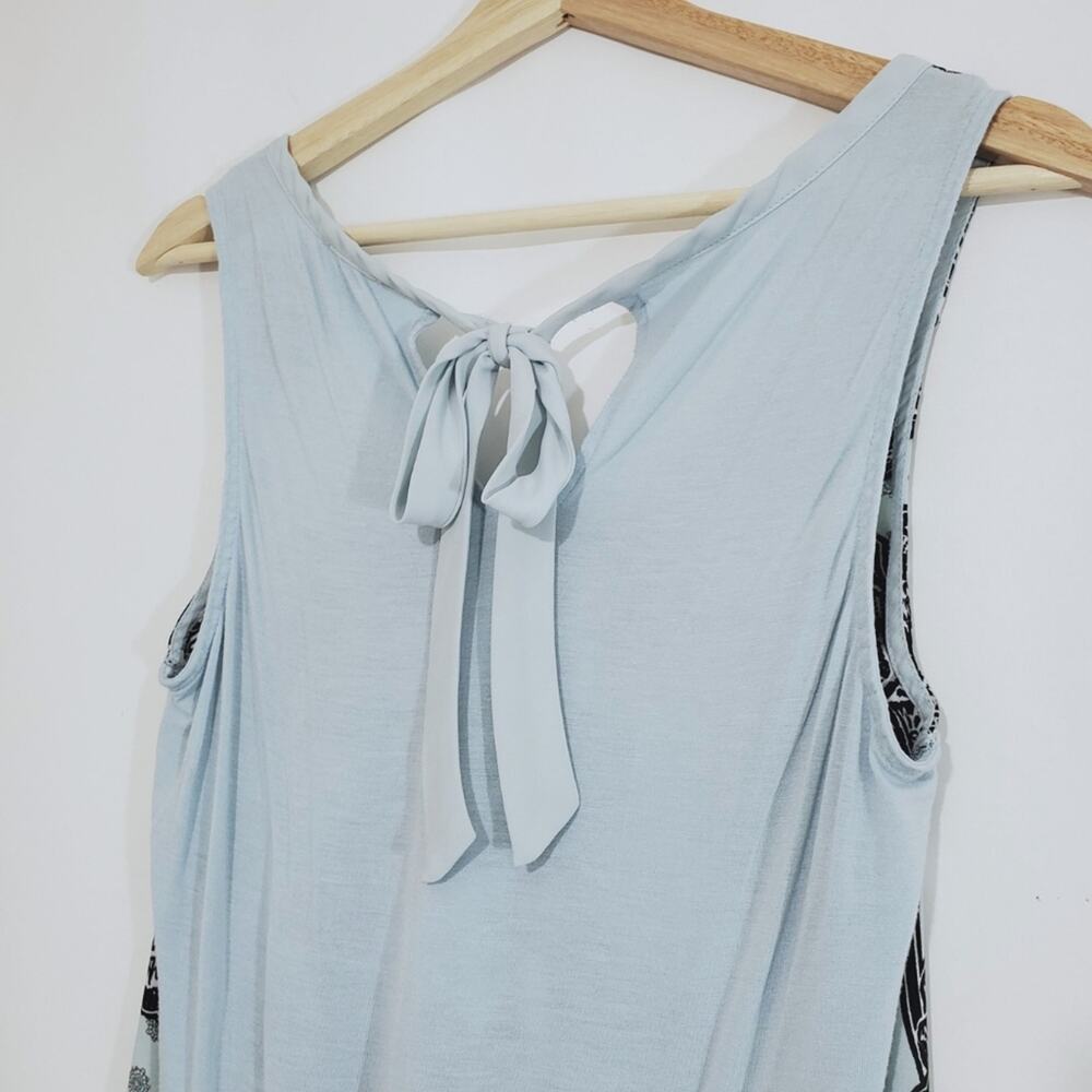 Express | Patterned Lightweight Keyhole Tie Back … - image 3